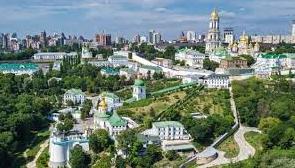 Стаття В Голосеевском районе возле жилого дома создают первый в Киеве европейский двор Ранкове місто. Київ