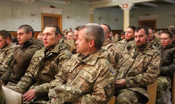 Стаття На Донбасі показали кінострічку про захисників Авдіївки Ранкове місто. Київ