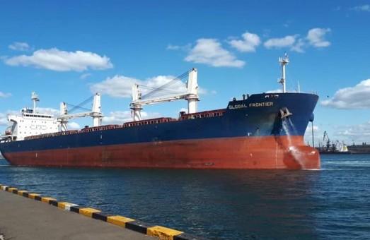 Стаття В порту Пивденный уже второе судно загружают карбамидом, выпущенным Одесским припортовым заводом Ранкове місто. Київ