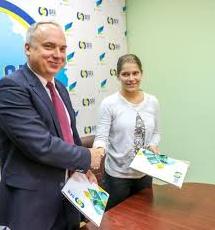 Стаття Українська школярка отримала грант у пів мільйона гривень Ранкове місто. Київ