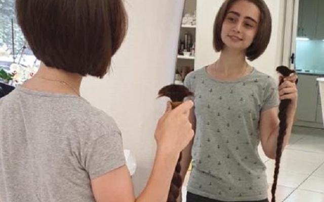 Стаття 15-летняя одесситка пожертвовала свои роскошные волосы для парика онкобольной девочке Ранкове місто. Київ