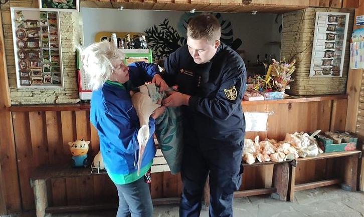 Стаття На Донеччині врятували лелеку, який відбився від зграї. Фото Ранкове місто. Київ