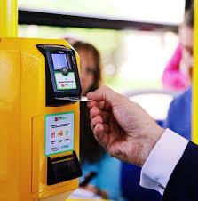Стаття У наземному транспорті Києва можна буде сплатити за проїзд банківською карткою Ранкове місто. Київ