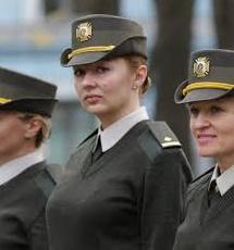 Стаття У ЗСУ завершили тестування суто жіночої форми одягу Ранкове місто. Київ