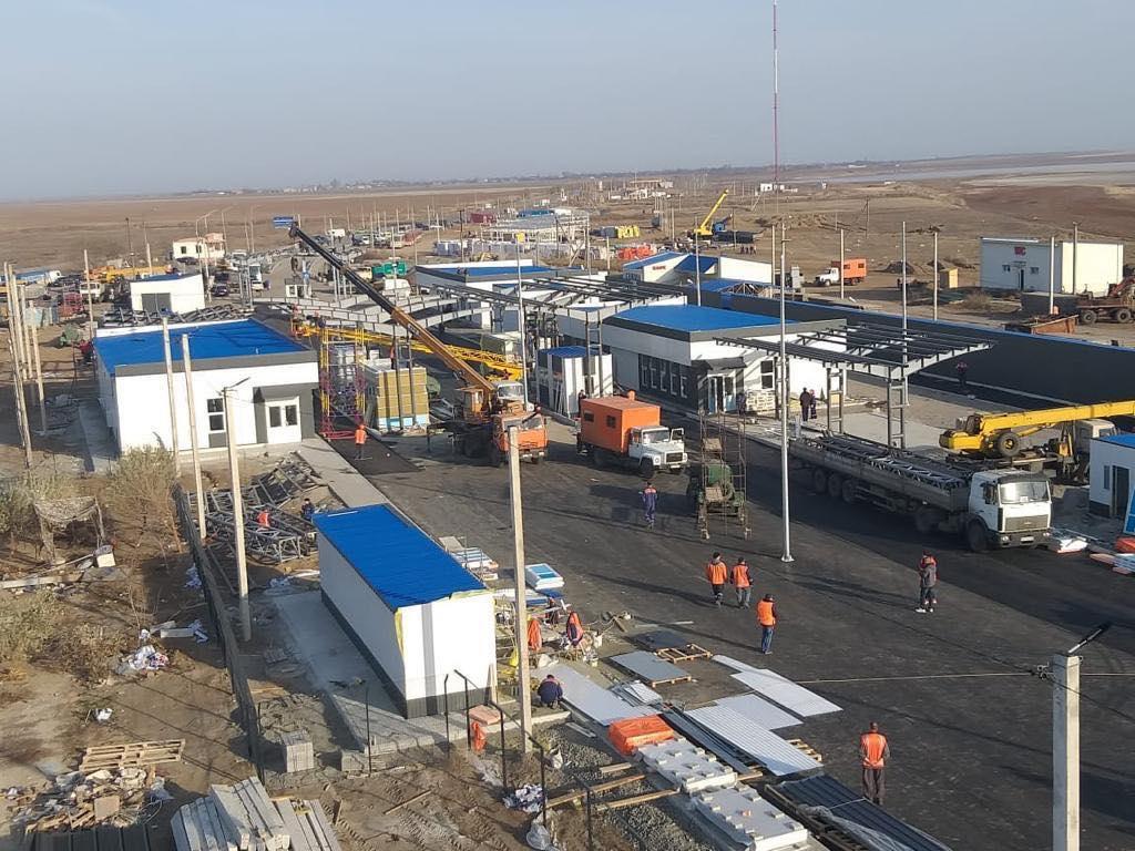 Стаття На двух КПВВ на админгранице Херсонщины с Крымом осталось выполнить работ на 3-5% Ранкове місто. Київ