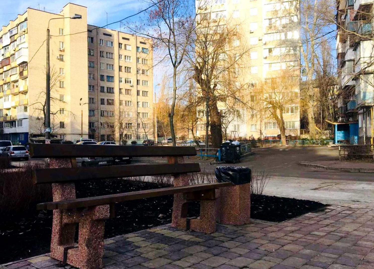 Стаття У Києві відкрили сквер після капітального ремонту (ФОТО) Ранкове місто. Київ