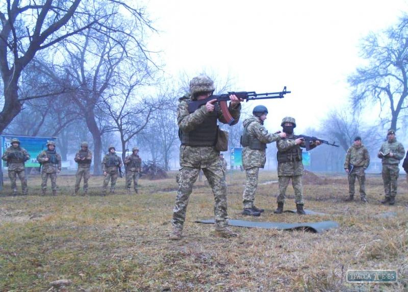 Стаття Британские военные обучают в Одесской области украинских морских пехотинцев Ранкове місто. Київ