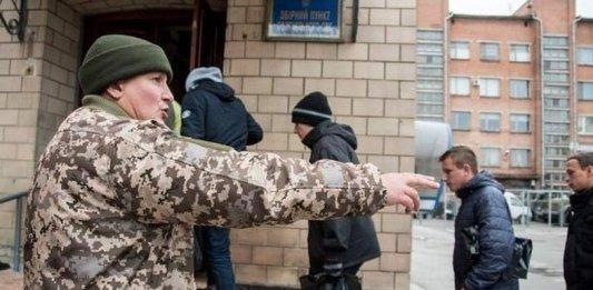 Стаття Міноборони вперше відкрило телефонну «гарячу» лінію для призовників Ранкове місто. Київ