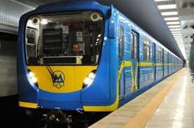 Стаття Карантин в Киеве: в столичном метро пассажиров просят ездить в масках Ранкове місто. Київ