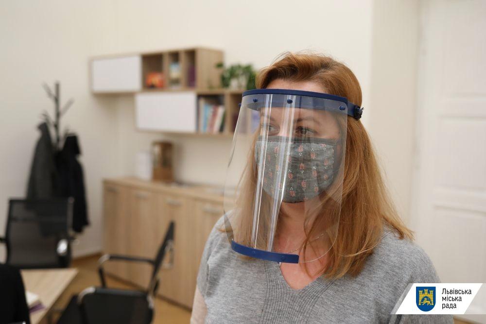 Стаття «Львівська політехніка» почала виготовляти маски для лікарів на 3D-принтері Ранкове місто. Київ