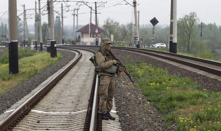 Стаття В ОРДЛО проходить ліквідація залізничних вузлів — залізничників вербують у бойовики Ранкове місто. Київ