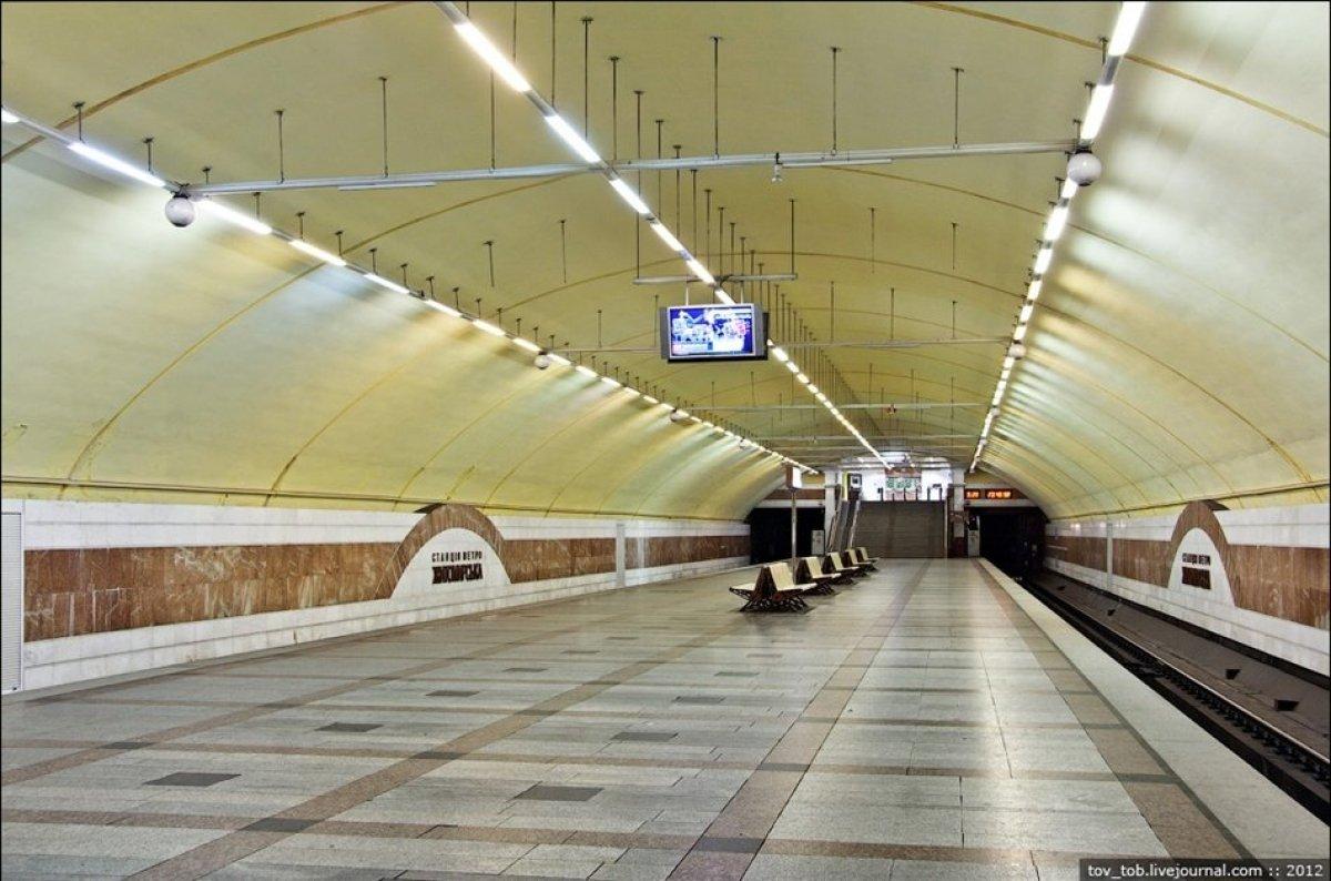 Стаття На яких станціях метро Києва тепер є інтернет 4G? Ранкове місто. Київ