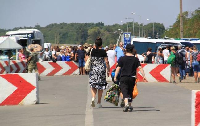 Стаття Кабмин обновил условия пересечения КПВВ с оккупированным Крымом Ранкове місто. Київ