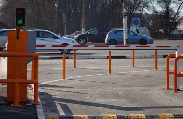 Стаття Первый перехватывающий паркинг в Киеве стоит 700 грн в месяц Ранкове місто. Київ