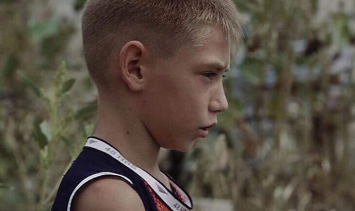 Стаття Документальний фільм про хлопчика з Донбасу відкриє онлайн-покази Docudays UA Ранкове місто. Київ