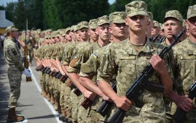 Стаття В Украине начался осенний призыв в армию Ранкове місто. Київ