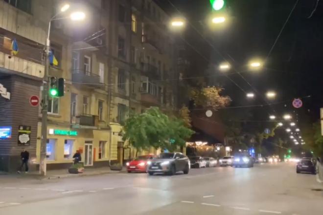 Стаття LED-світильники і смарт-система – на Січових Стрільців оновили освітлення Ранкове місто. Київ