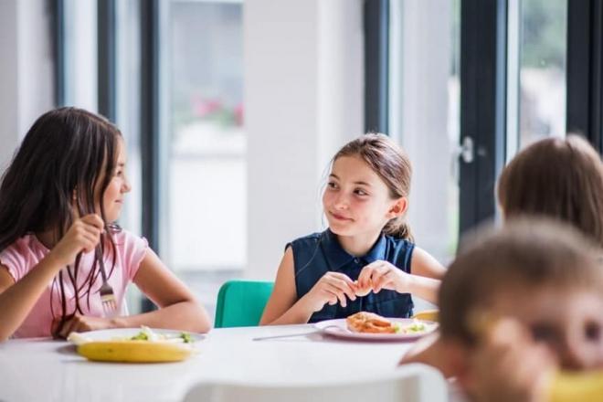 Стаття Нові рецепти та double-меню – у 280 школах Київщини оновили стандарти харчування Ранкове місто. Київ