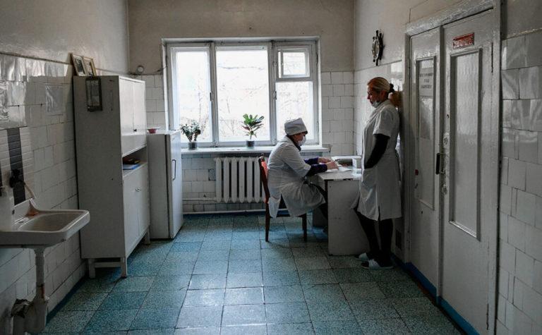 Стаття Оккупанты запретили врачам увольняться без разрешения — что известно Ранкове місто. Київ
