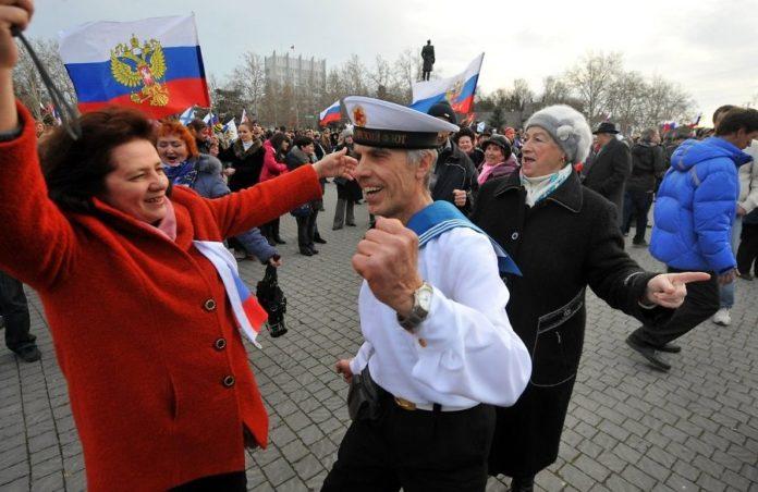 Стаття Россия семь лет назад захватила Крым. С чего все начиналось? Фото Ранкове місто. Київ