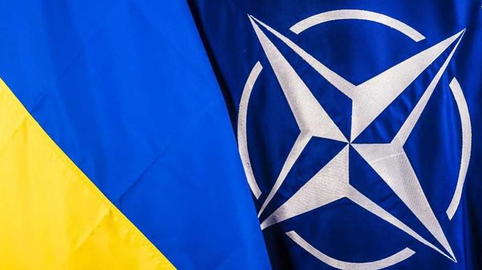 Стаття В Украине утвердили спецплан по вступлению страны в НАТО Ранкове місто. Київ