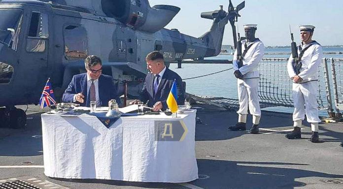 Стаття В Одессе на британском эсминце подписан договор о развитии ВМСУ — что известно? Ранкове місто. Київ
