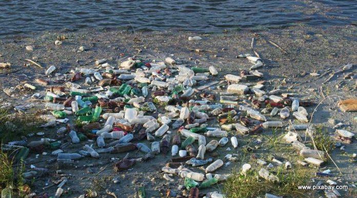 Стаття Ливни в Ялте смыли в море тонны нелегальных свалок — фото Ранкове місто. Київ