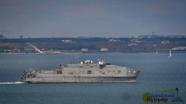 Стаття В Одессу идет американский скоростной десантный корабль Ранкове місто. Київ