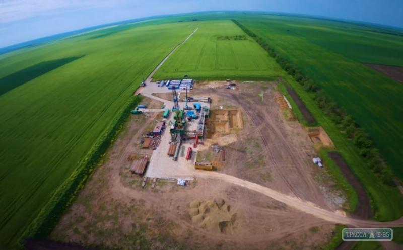 Стаття Нефтяные скважины начали появляться на юге Одесской области Ранкове місто. Київ