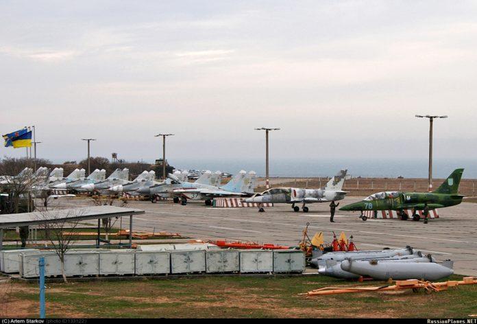 Стаття «Власти Крыма» заявили, что аэропорт Бельбек будет не для всех Ранкове місто. Київ