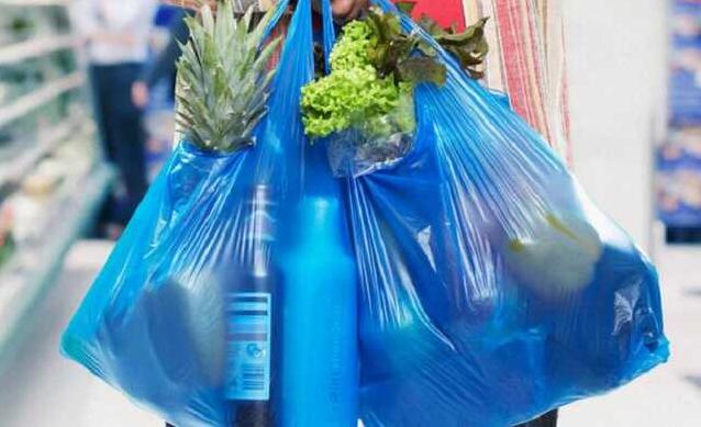 Статья В Украине заработал первый запрет на пластиковые пакеты Утренний город. Киев