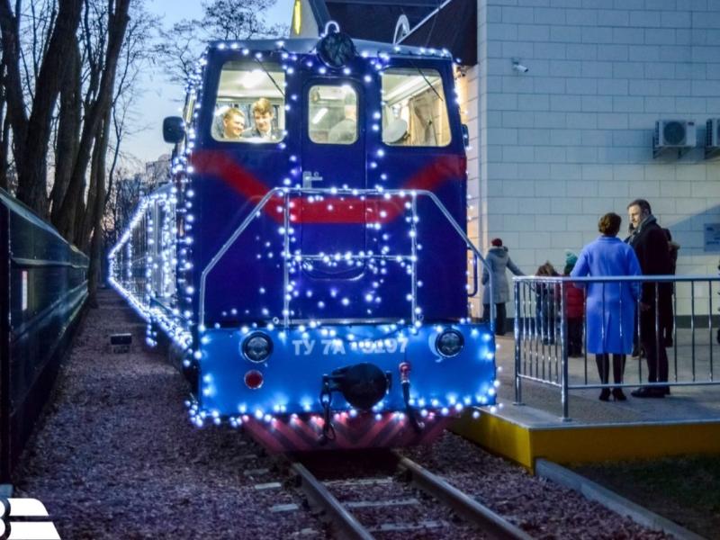 Стаття Дитяча залізниця у Сирецькому парку відкриває зимовий сезон: деталі Ранкове місто. Київ