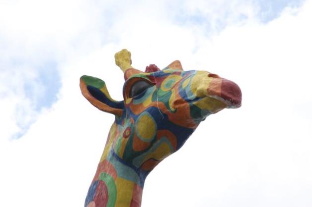 Стаття Величезний зад псує настрій: скульптуру жирафи біля зоопарку пропонують переставити Ранкове місто. Київ