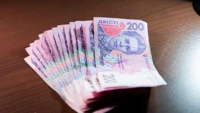 Стаття На Буковине 82-летний дедушка перечислил ВСУ все накопления - 100 тысяч гривен и 10 тысяч долларов Ранкове місто. Київ