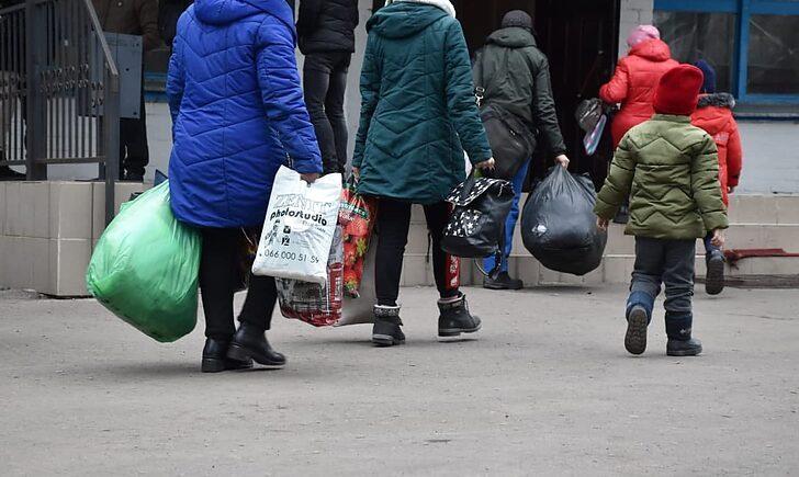 Стаття Де у західних областях знайти житло: корисна інформація для евакуйованих? Ранкове місто. Київ