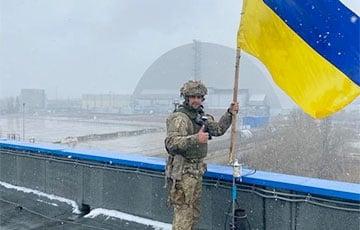 Стаття Украинские десантники взяли под контроль Припять и границу с Беларусью Ранкове місто. Київ