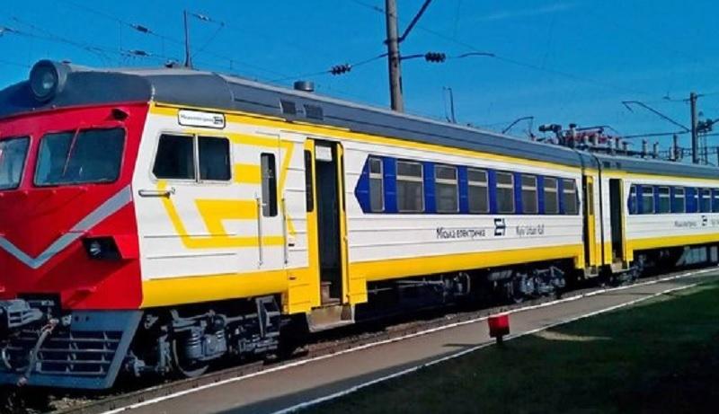 Стаття Приміський поїзд “Яготин-Київ” тепер курсує за новим графіком Ранкове місто. Київ