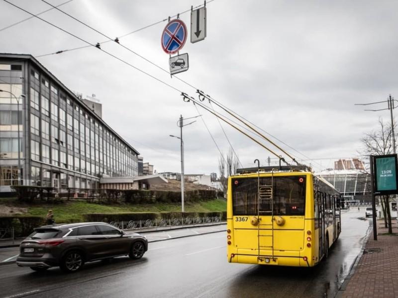 Стаття У Києві додалось два тролейбусних маршрути і один трамвайний Ранкове місто. Київ