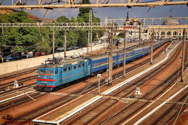 Стаття Відкривається попередній продаж квитків на потяги терміном за 20 днів Ранкове місто. Київ
