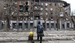 Статья Это ловушка! Оккупанты привлекают жителей обещаниями компенсаций за разрушенное жилье Утренний город. Киев