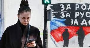 Статья Без соцсетей и с номерами рф: что оккупанты делают на захваченных территориях? Утренний город. Киев