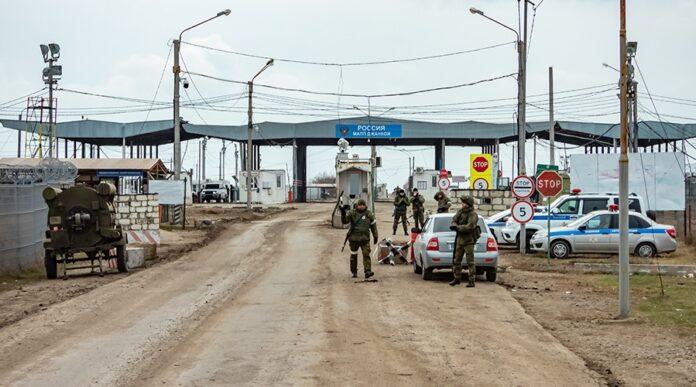 Стаття Подложили свинью: оккупанты срывают курортный сезон в Крыму Ранкове місто. Київ
