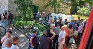Стаття На Донетчине спасатели возят воду жителям городов, несмотря на войну Ранкове місто. Київ