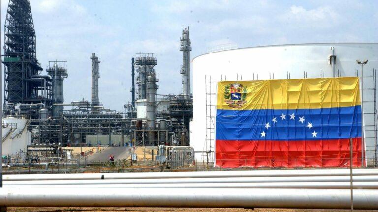 Статья Плевок в лицо кремля: Венесуэла возобновляет экспорт нефти в ЕС Утренний город. Киев