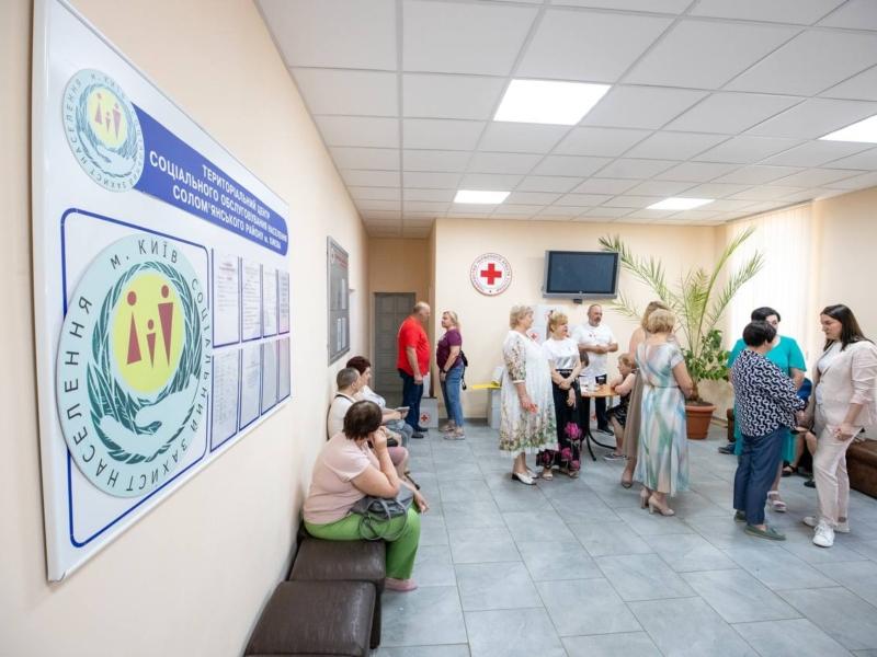 Стаття На Солом’янці відкрився Консультаційний центр для переселенців Ранкове місто. Київ