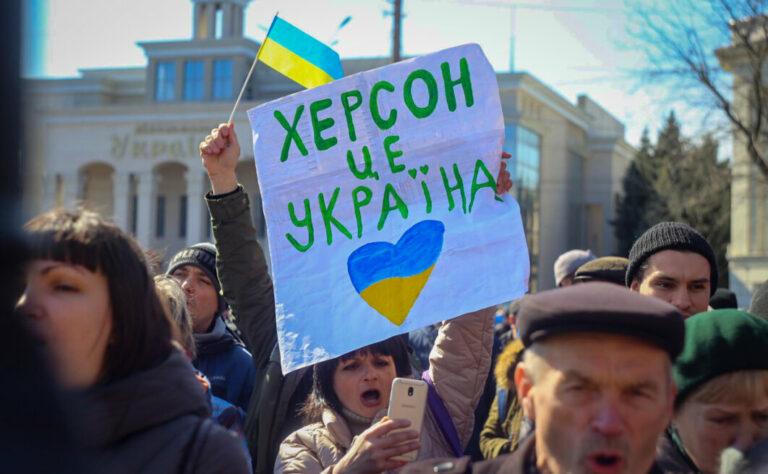 Статья Табу на въезд «без спросу» и никаких ресторанов Утренний город. Киев