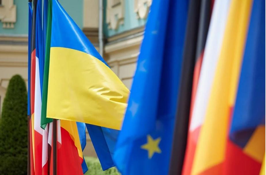 Стаття Країни G7 погодилися відтермінувати платежі за боргами України Ранкове місто. Київ