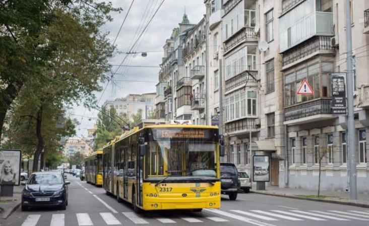 Стаття Тролейбуси №16 повертаються на звичний маршрут Ранкове місто. Київ