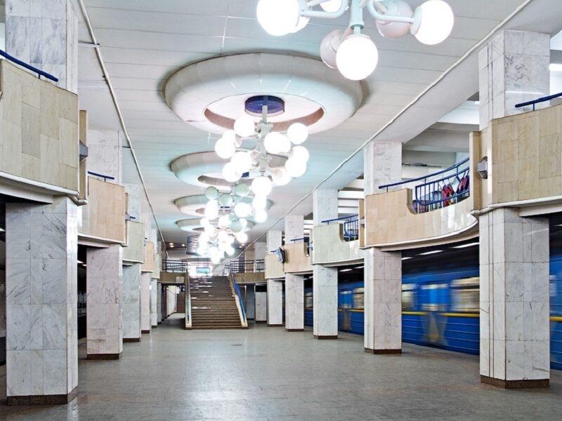 Статья 28 липня відновлять роботу вестибюлі станції метро “Академмістечко” та “Дарниця” Утренний город. Киев