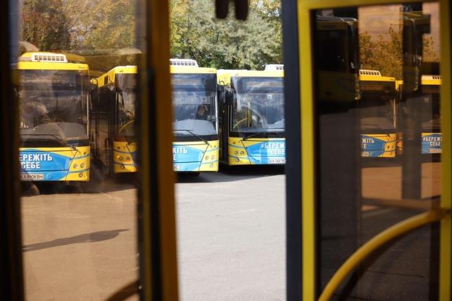 Стаття В Києві відновлять роботу автобусів № 53 та організують маршрут № 11Д Утренний город. Київ